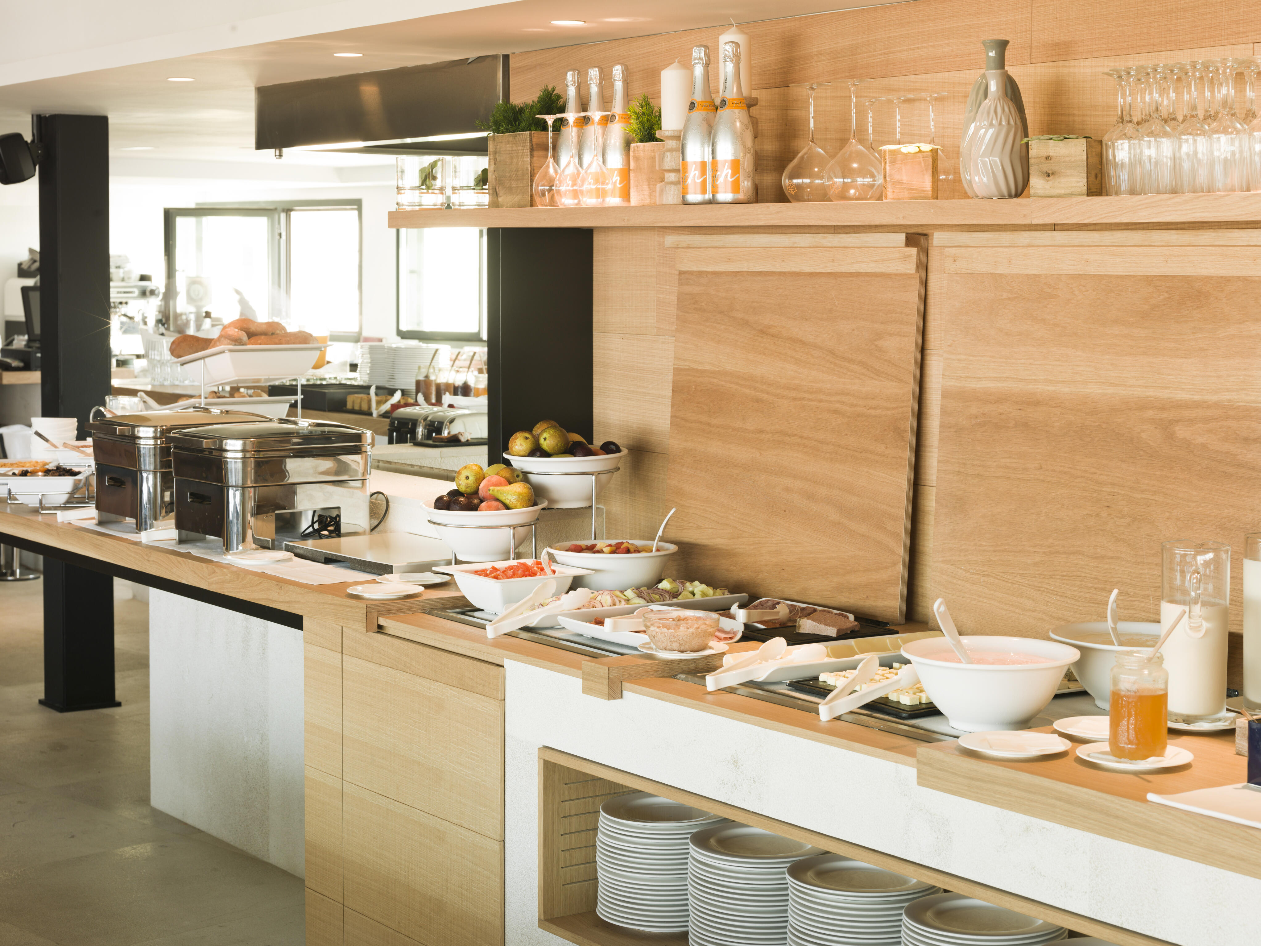 NAKAR Hotel - Breakfast  (3).jpg